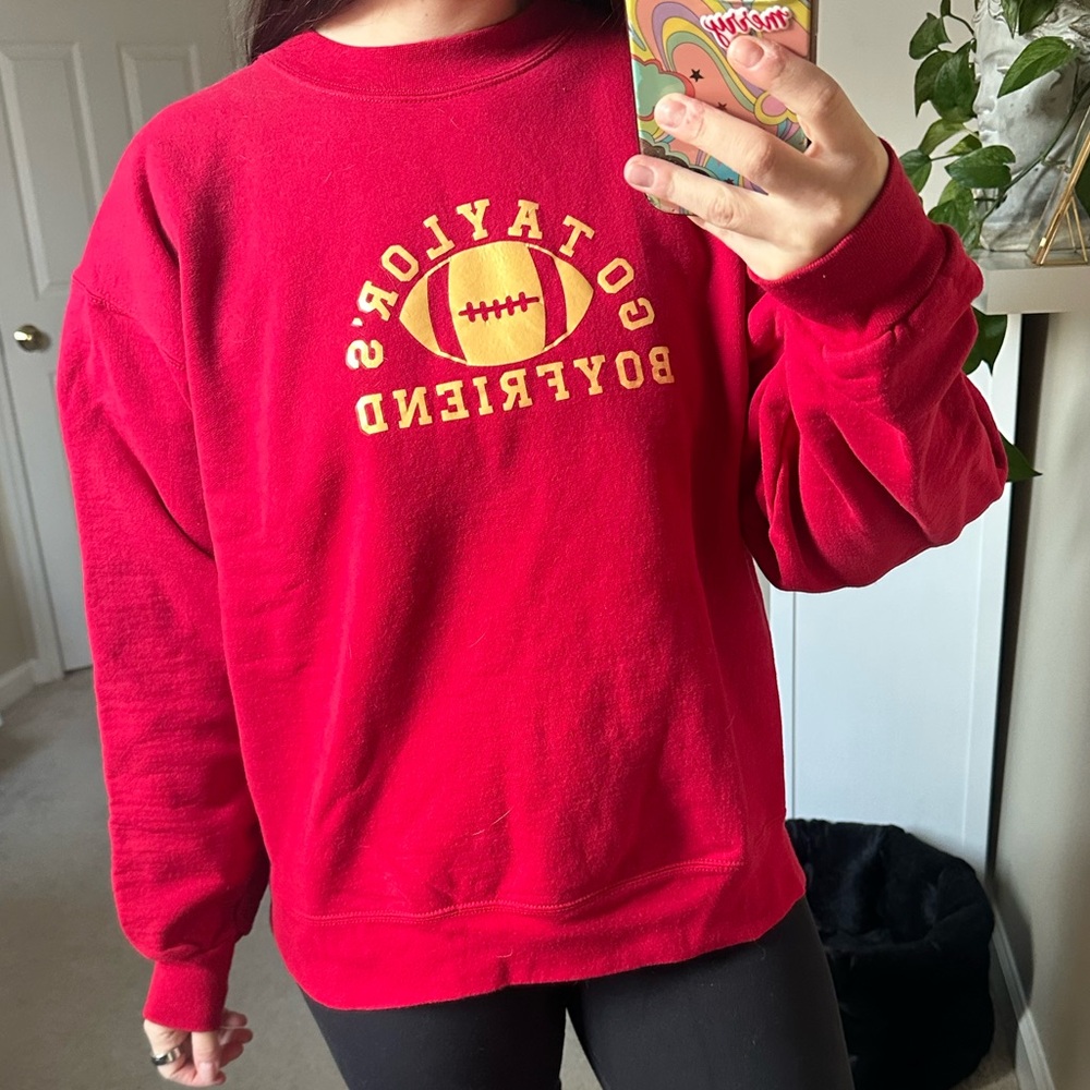 Go Taylor’s Boyfriend Women's Sweatshirt